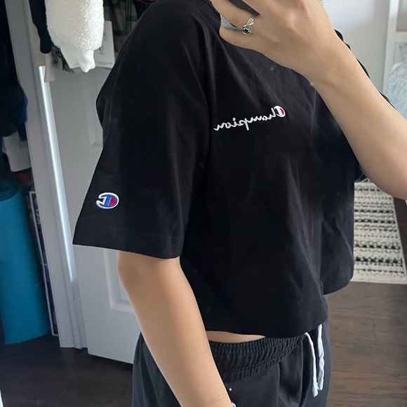 CHAMPION BLACK BOXY CROPPED TEE - Picture 3 of 7